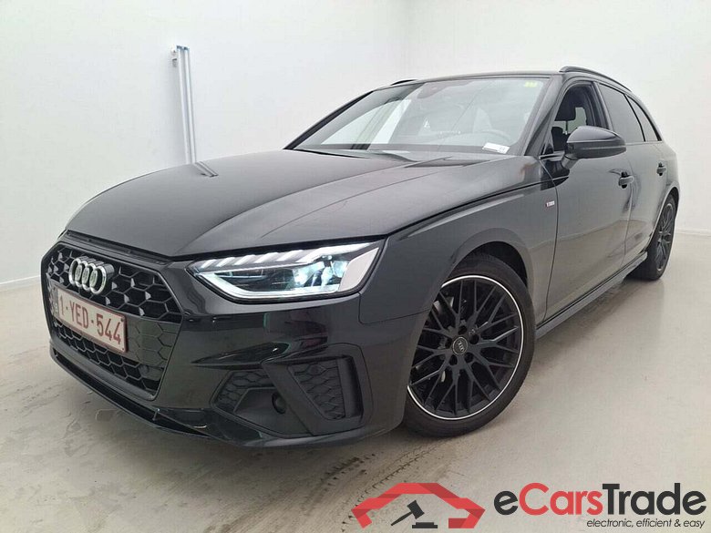 AUDI A4 AVANT 35 TDI S-LINE S-TRONIC