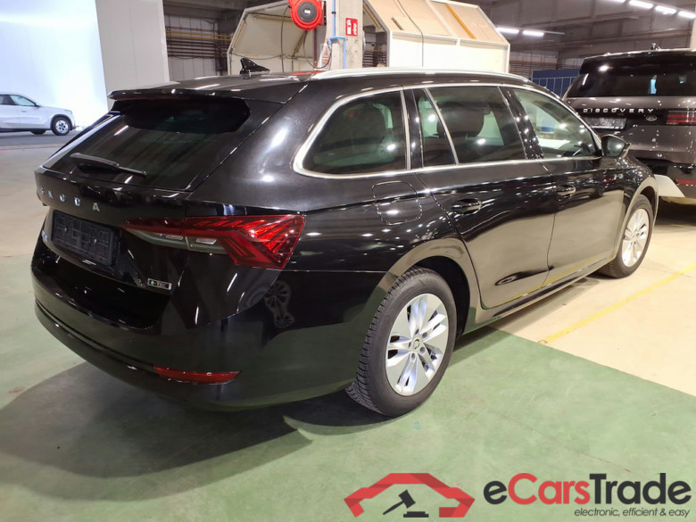 SKODA OCTAVIA COMBI 1.0 TSI MHEV 81KW DSG CLEVER #4