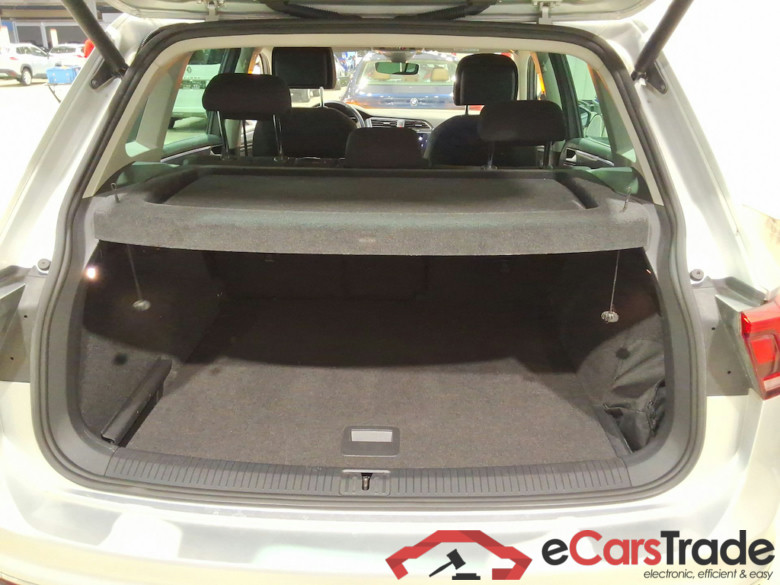 VOLKSWAGEN TIGUAN 1.5 TSI 96KW ACTIVE #3