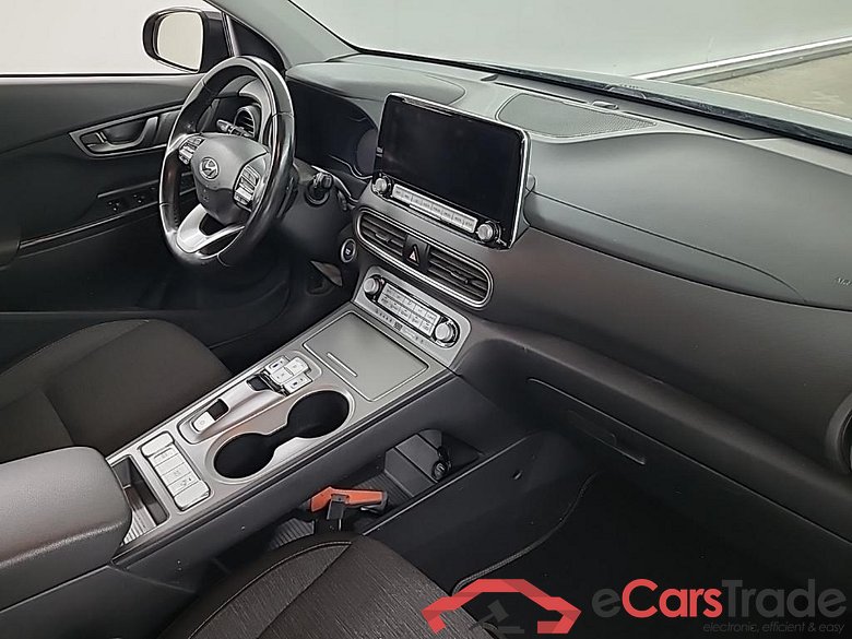 HYUNDAI Kona Comfort Smart Electric 64 kWh 5D #6