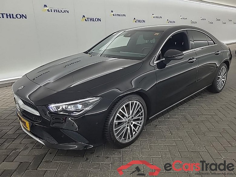 MERCEDES-BENZ CLA CLA 180 DCT Luxury Line 4D 100kW