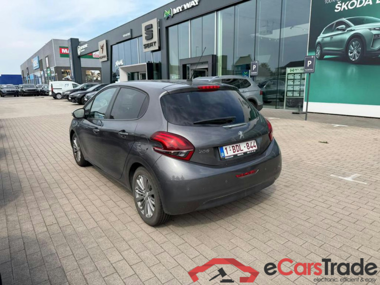 PEUGEOT 208 1.2i PureTech Access #4