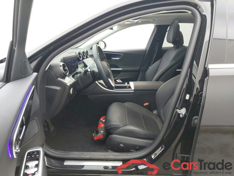Mercedes-Benz C-Klasse Berline C 300 e Luxury Line 4d #3