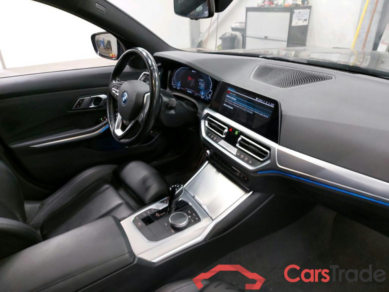 BMW - BMW 3 TOURING 320e 204PK Sport Pack Business With Heated Seats & Heated Steering Wheel & Active Cruise & Parking Assistant Pack   * HYBRID * #3