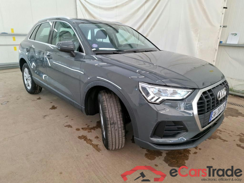 AUDI Q3 / 2018 / 5P / SUV 45 TFSI E 245 S TRONIC BUSINESS LINE #4
