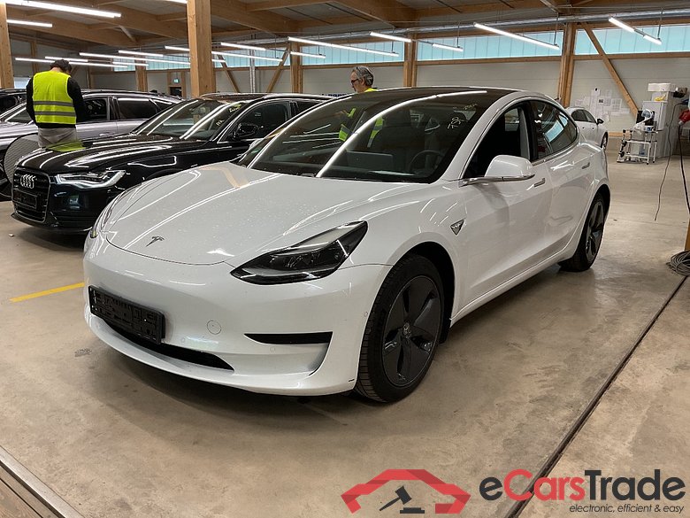 TESLA Model 3 Standard Reichweite Plus Hinterradantrieb 5d 225kW