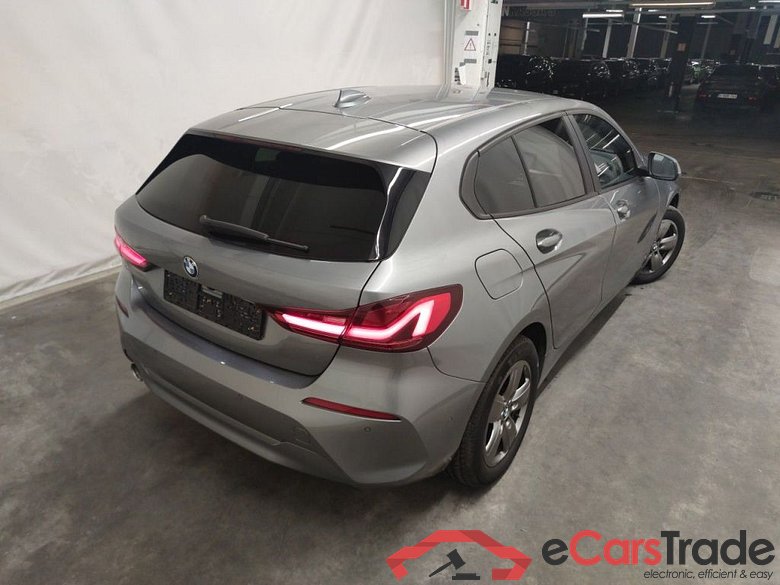 BMW 1 Reeks Hatch 118iA (100 kW) 5d #2
