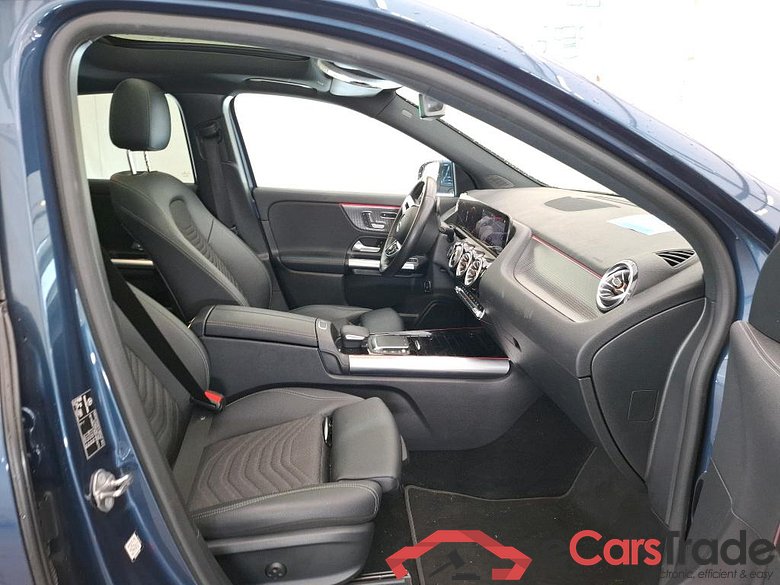 MERCEDES-BENZ GLA / 2020 / 5P / SUV 2.0 GLA 200 D BUSINESS LINE DCT #6