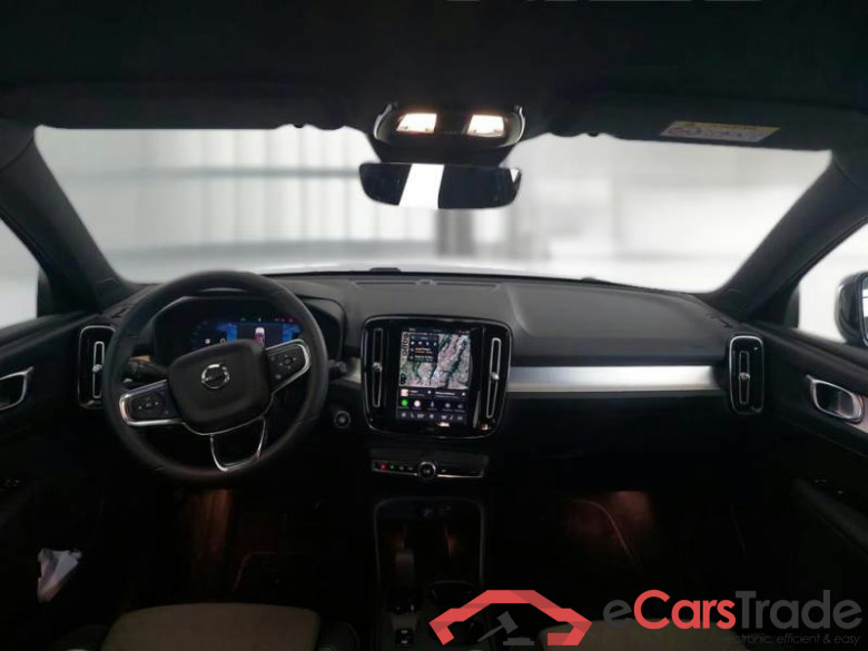 VOLVO XC40 / 2021 / 5P / SUV B3 AUTOMATICO CORE #3