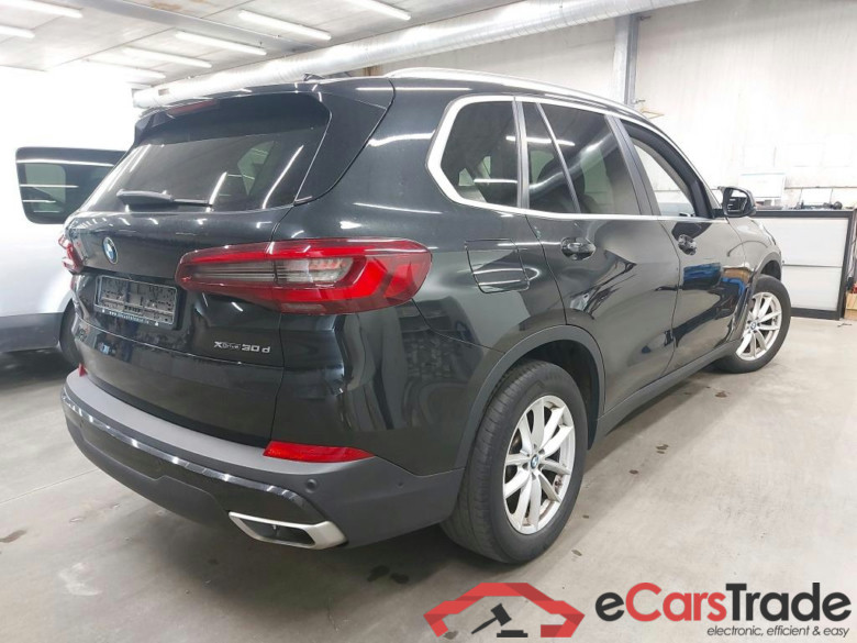 BMW - BMW X5 xDrive30dA 286PK Pack Business With Vernasca Leather & Driving Assistant Pack & Heat Comfort & Parking Assistant Plus Pack & Adaptive LED & Pano Roof #2