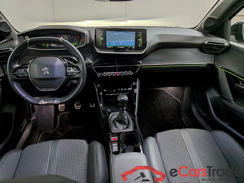 PEUGEOT 208 1.2 PureTech GT #5