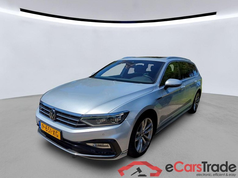 VOLKSWAGEN Passat Variant 110 kW #1