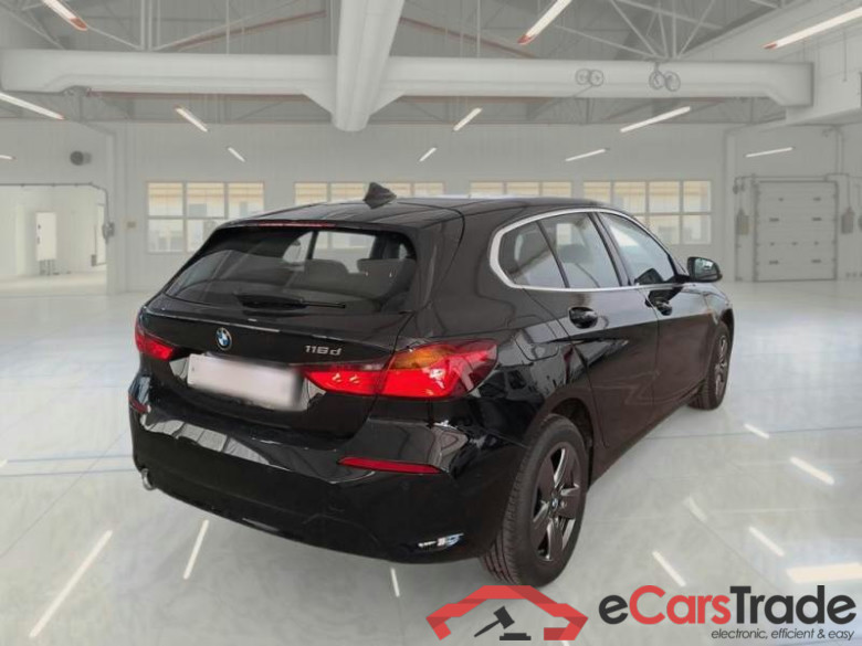 BMW SERIE 1 / 2019 / 5P / BERLINA 116D BUSINESS ADVANTAGE #2