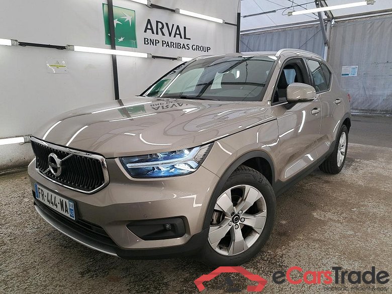 XC40 Momentum 2WD 2.0 D3 150CV BVA8 E6dT