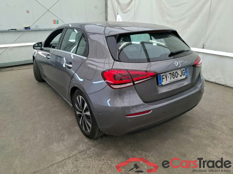 MERCEDES-BENZ Classe A Compact / 2018 / 5P / Berline A 180 d Business Line 8G-DCT #2