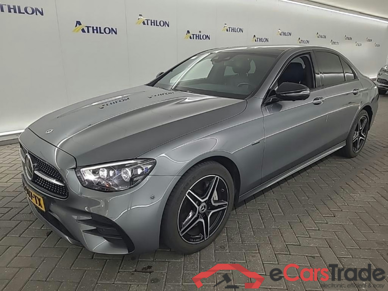 MERCEDES-BENZ E-Klasse Limousine E 300 e 9G-TRONIC Bus Sol AMG 4D 235kW #1