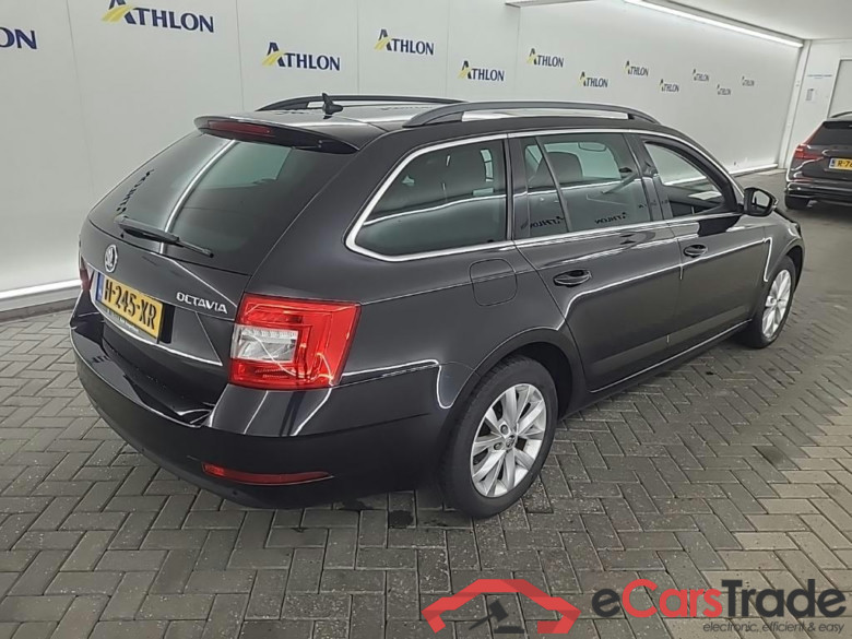 SKODA Octavia Combi 1.5 TSI Greentech Business Edition DSG 5D 11 Uitl. #3