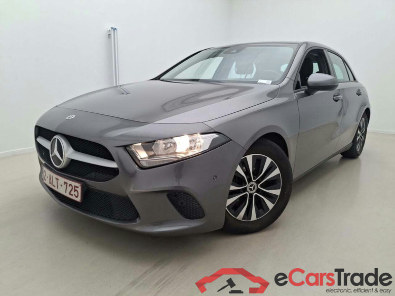 MERCEDES-BENZ A-KLASSE 2.0 180 D STYLE 8G-DCT #1
