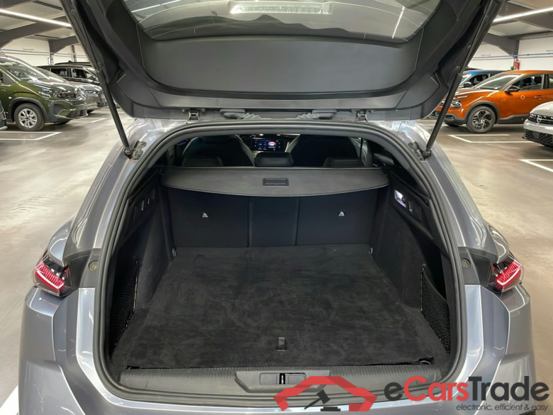 Peugeot 308 SW PHEV 225 e-EAT8 GT #4