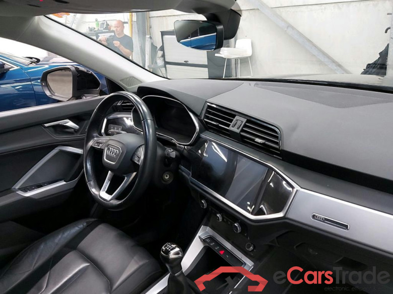 AUDI - AUD Q3 SB 35 TFSI 150PK Pack Platinum With Heated Seats & Cruise Control & APS Front & Rear & Camera * PETROL * #3