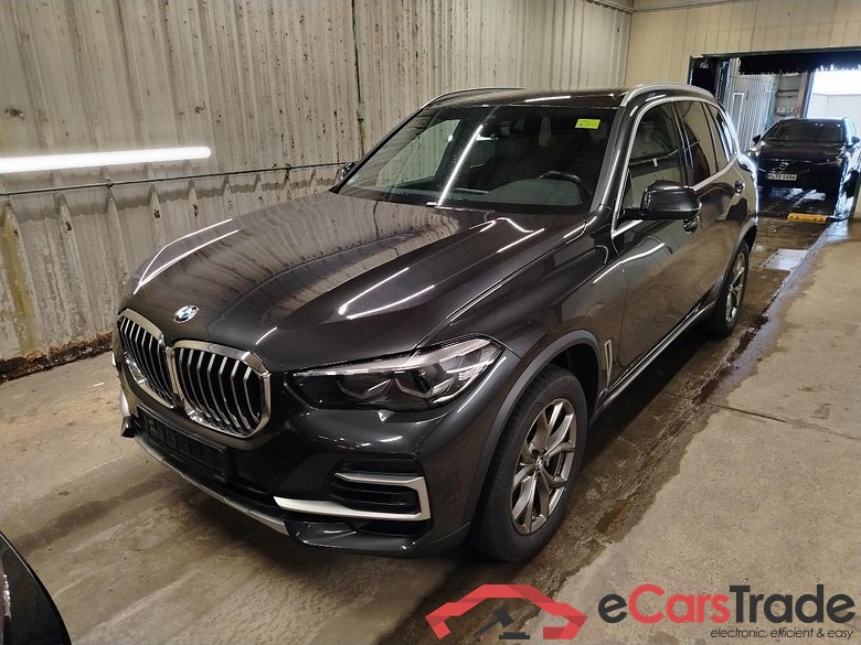 Baureihe X5 xDrive 25 d xLine 2.0 170KW AT8 E6d