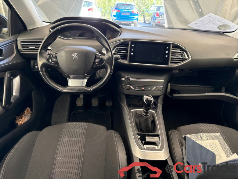 308 SW Allure 1.5 HDi 96KW MT6 E6d #3