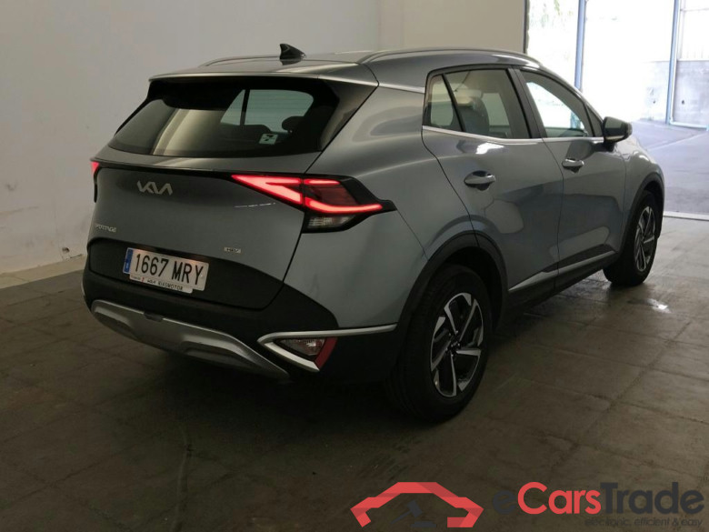 KIA Sportage / 2022 / 5P / todoterreno 1.6 T-GDi HEV 171kW (230CV) Drive 4X2 #2