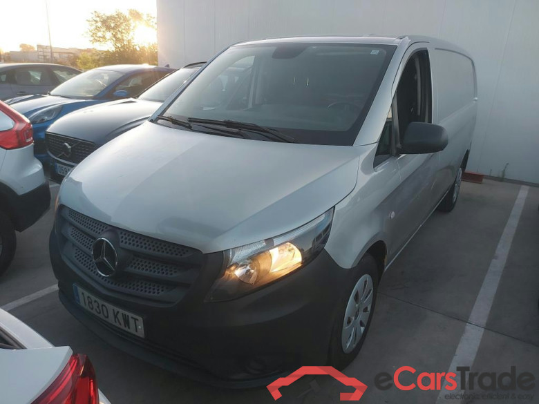 MERCEDES-BENZ Vito / 2014 / 4P / furgón 111 CDI Larga #1
