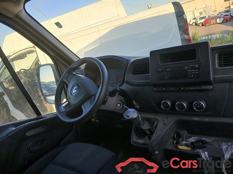 RENAULT Master / 2019 / 4P / furgón Furgón T L1H1 3300 Bl dCi 99kW (135CV) #3