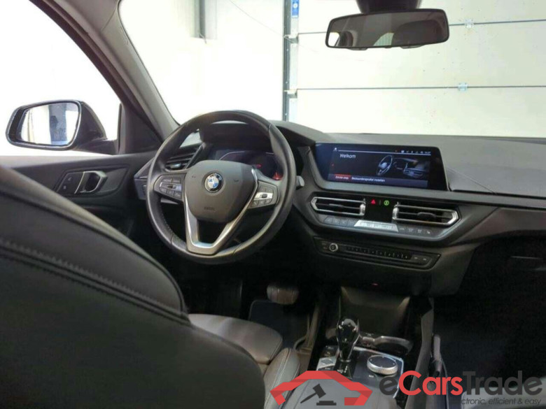 BMW 1-serie 118i Intro Ed. #3