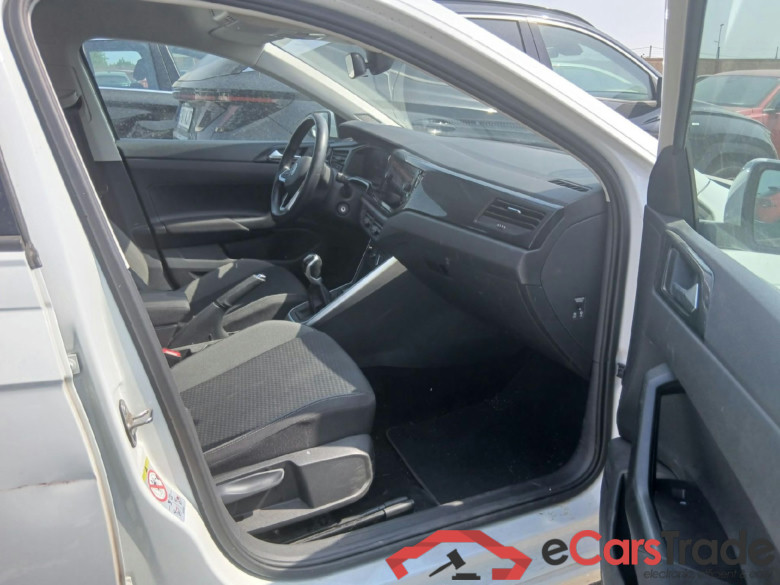 VOLKSWAGEN Polo / 2021 / 5P / berlina con portón Life 1.0 TSI 70kW (95CV) #6