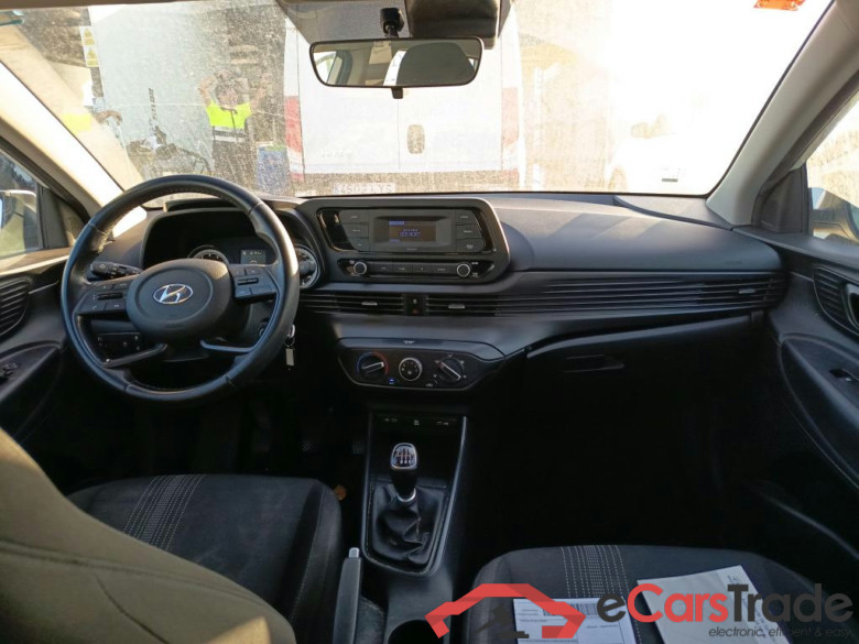 HYUNDAI i20 / 2020 / 5P / berlina con portón 1.0 TGDI 74kW (100CV) 48V Essence #3