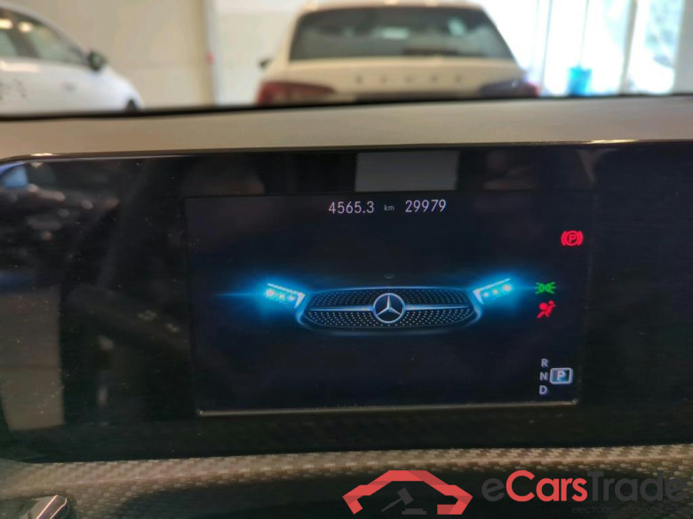 CLA -Klasse Shooting Brake CLA 180 (118.684) 1.3 110KW AT7 E6d #5