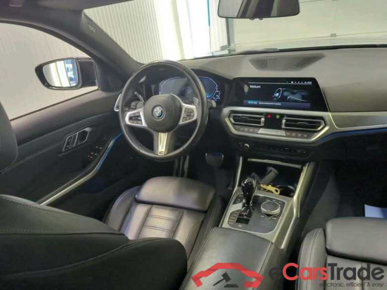 BMW 3-serie Touring 330e Bns Ed.P #3