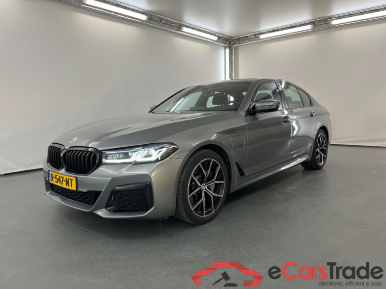 BMW 5-serie 530e Business Edition Plus #1
