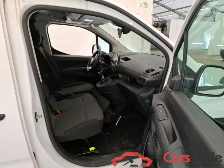 CITROEN Berlingo / 2018 / 4P / Fourgonnette M 1000kg PureTech 110 S&S BVM6 Driver #6