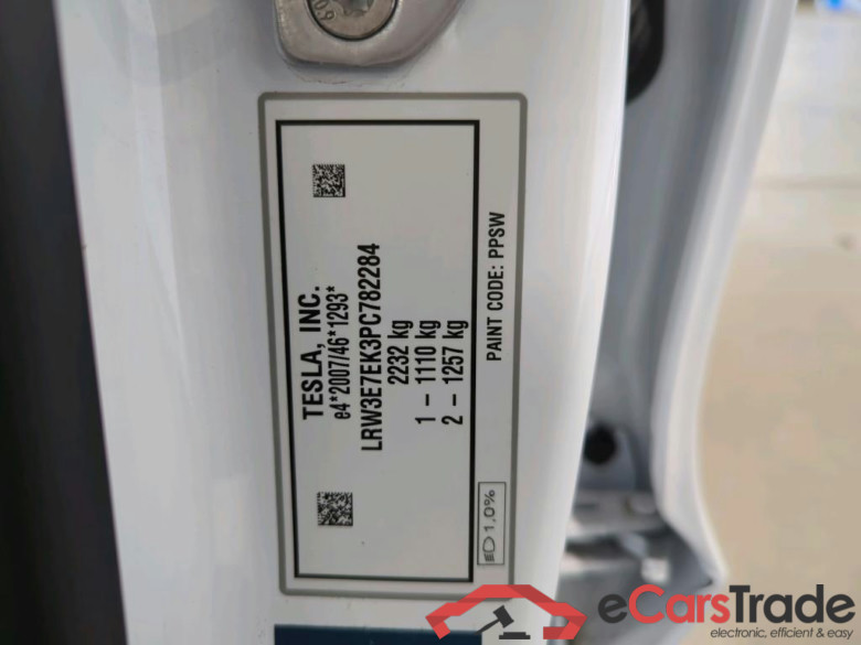 TESLA Model 3 Langstreckenbatt. Allradantrieb Dual Motor 4d 366kW #4