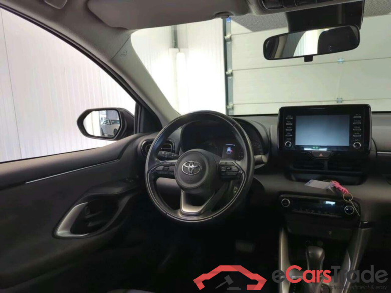 TOYOTA Yaris 1.5 Hyb. Active #3