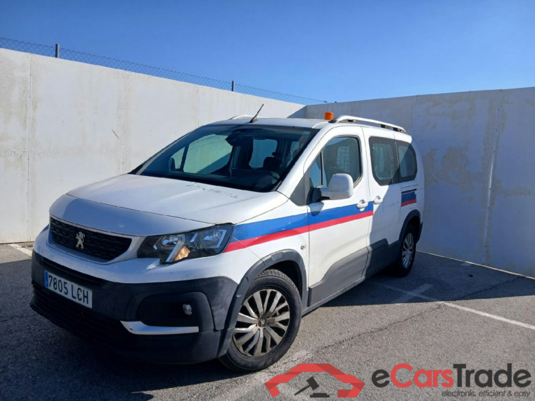 PEUGEOT Rifter / 2018 / 5P / monovolumen compacto Active Long BlueHDi 73kW