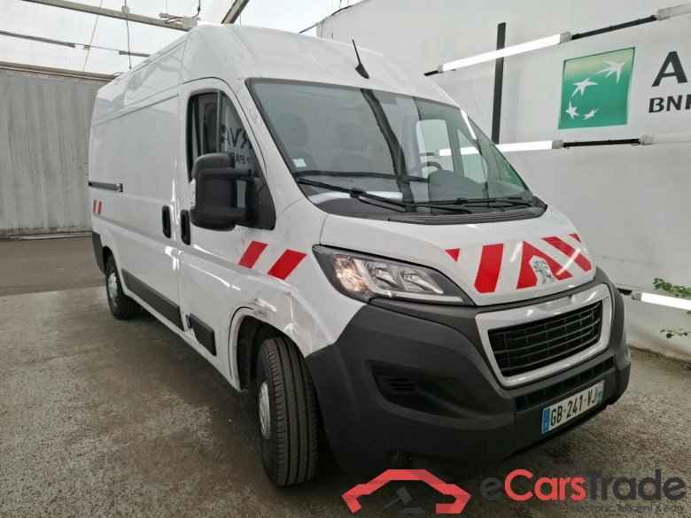 PEUGEOT Boxer / 2014 / 4P / Fourgon tôlé BlueHDi S&S 120 PREMIUM 333 L2H2 #4