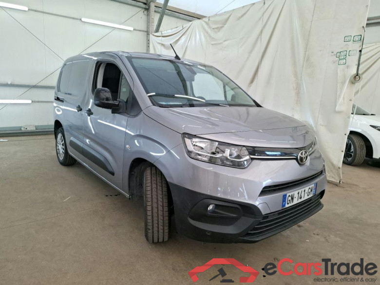 TOYOTA Proace City / 2019 / 4P / Fourgonnette 1.5 Medium 130 D-4D Business #4