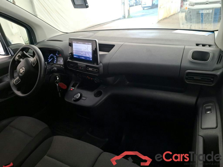 TOYOTA Proace City / 2019 / 4P / Fourgonnette 1.5 Medium 130 D-4D Business #5