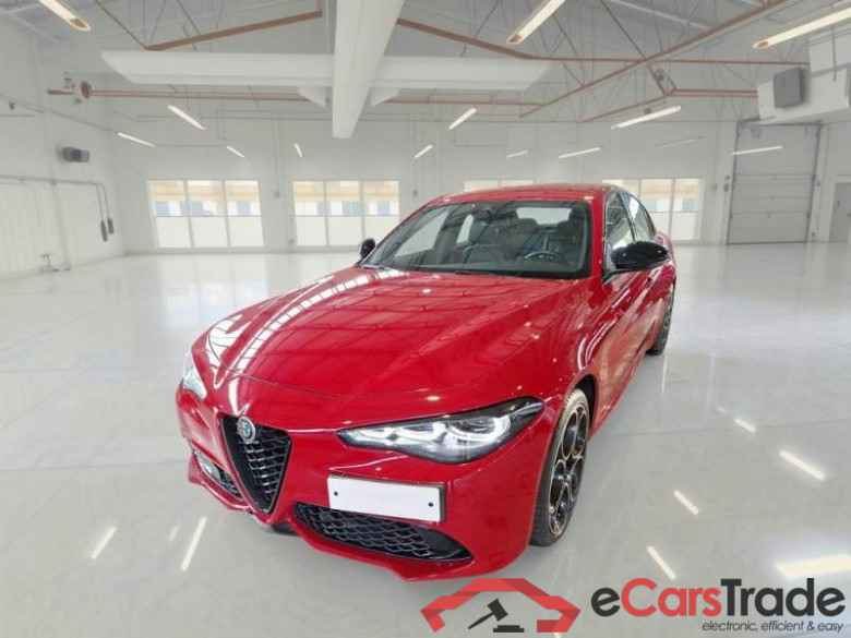 ALFA ROMEO GIULIA / 2016 / 4P / BERLINA 2.2 TD 210 CV VELOCE AT8 Q4