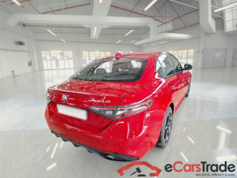 ALFA ROMEO GIULIA / 2016 / 4P / BERLINA 2.2 TD 210 CV VELOCE AT8 Q4 #2