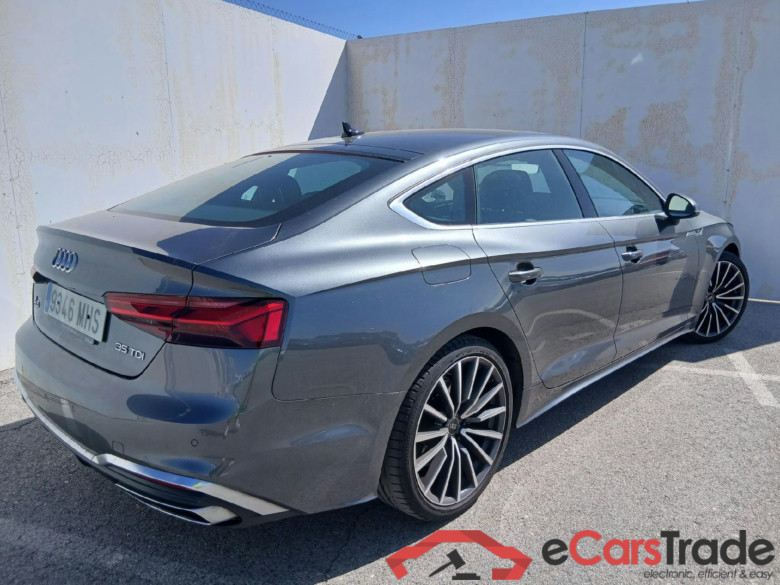 AUDI A5 / 2019 / 5P / berlina con portón S Line 35 TDI 120kW S tronic Sportback #2