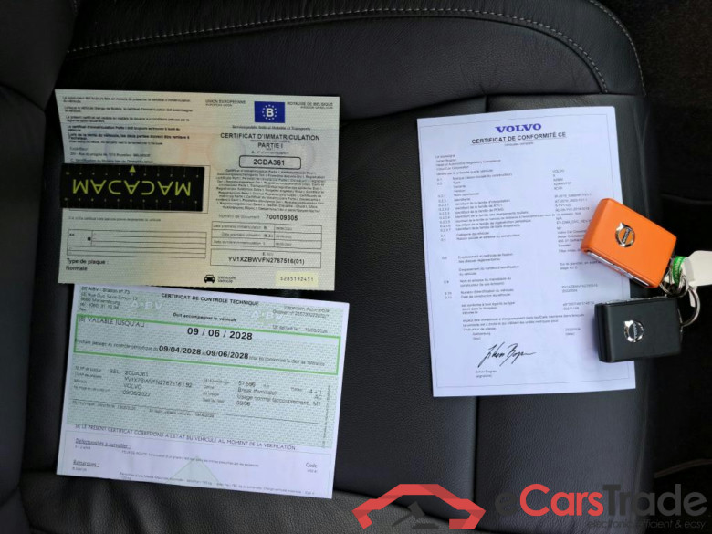 VOLVO - VOL XC40 T4 PHEV 211PK Inscription Expression With Arianne Charcoal & Winter & Park Assist Pack & Semi Auto Foldable Trailer Hook  * HYBRID * #4