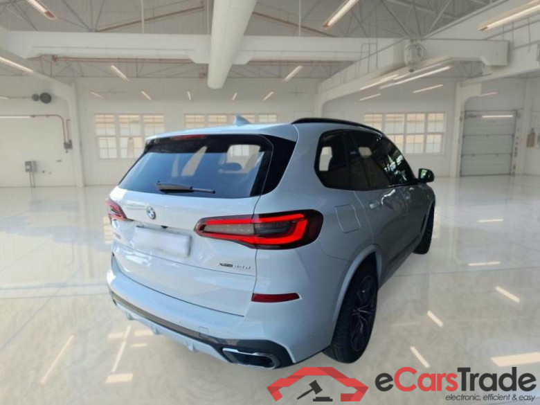 BMW X5 / 2018 / 5P / SUV XDRIVE 25D MSPORT AUTOM. #2