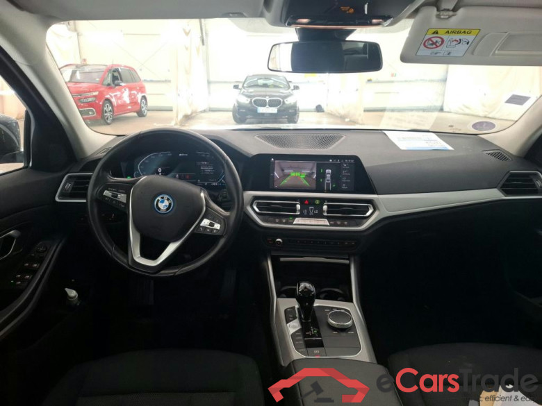 BMW Série 3 Berline / 2018 / 4P / Berline 330e 292ch Business Design BVA8 Hybride #5