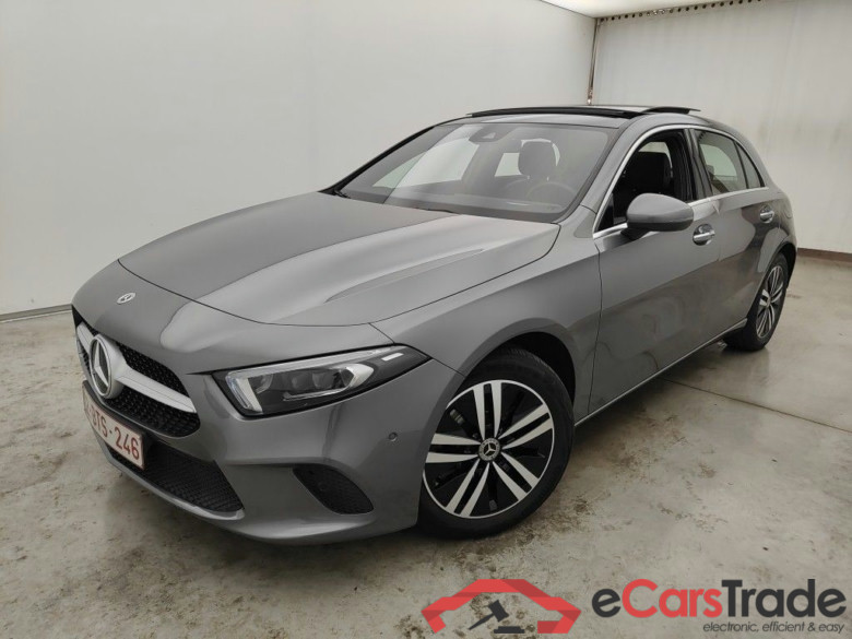 Mercedes-Benz A-Klasse A 250 e Business Solution 5d #1