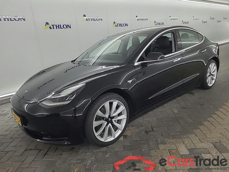 Tesla Model 3 Standard Range Plus RWD 4D 225kW